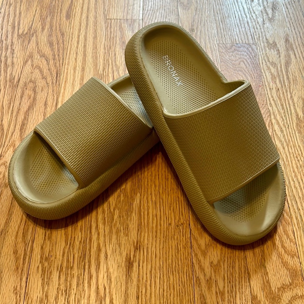 BROMAX Cloud Slides Casual Sandals